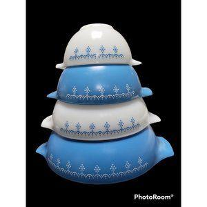 Vintage Pyrex Snowflake Cinderella Blue Garland Nesting Bowl Set of 4 VGC